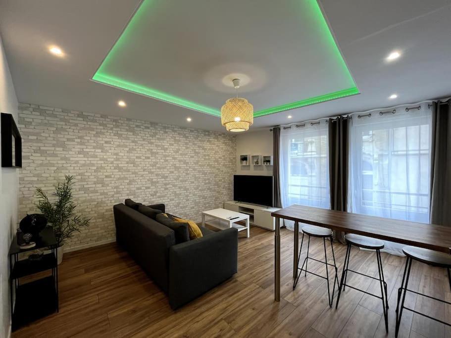 Moderne Appartement - Gare - Centre-Ville Le Mans Buitenkant foto